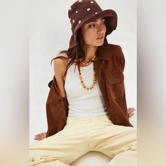 NWT Free People Wyeth Brand Seashell 🐚 Cove Bucket Hat in Chocolate Cotton Knit - Picture 1 of 6